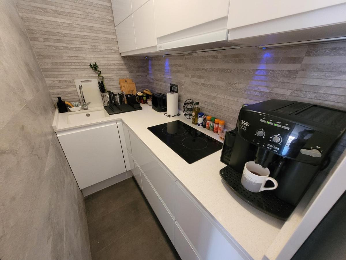 בנאלמדנה Attico Acuario, 2 Bathrooms Top Floor Appartment With Sea And Mountain Views מראה חיצוני תמונה